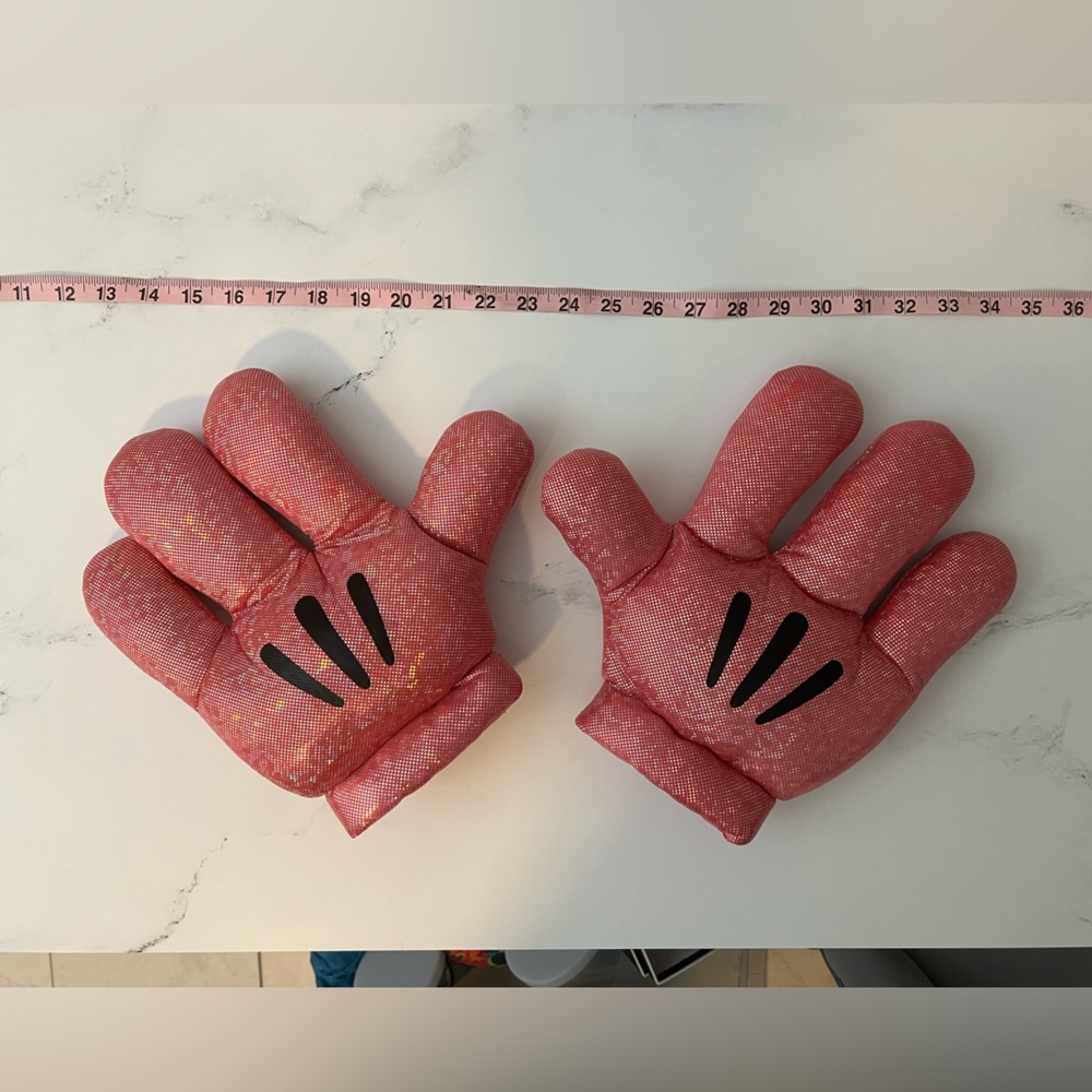 Disney Mickey Mouse gloves hands one size adults